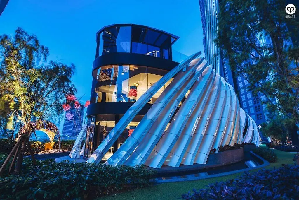 Arte Mont Kiara-Klcc View-Netflix-Gameconsole-3Pax Apartment Kuala Lumpur